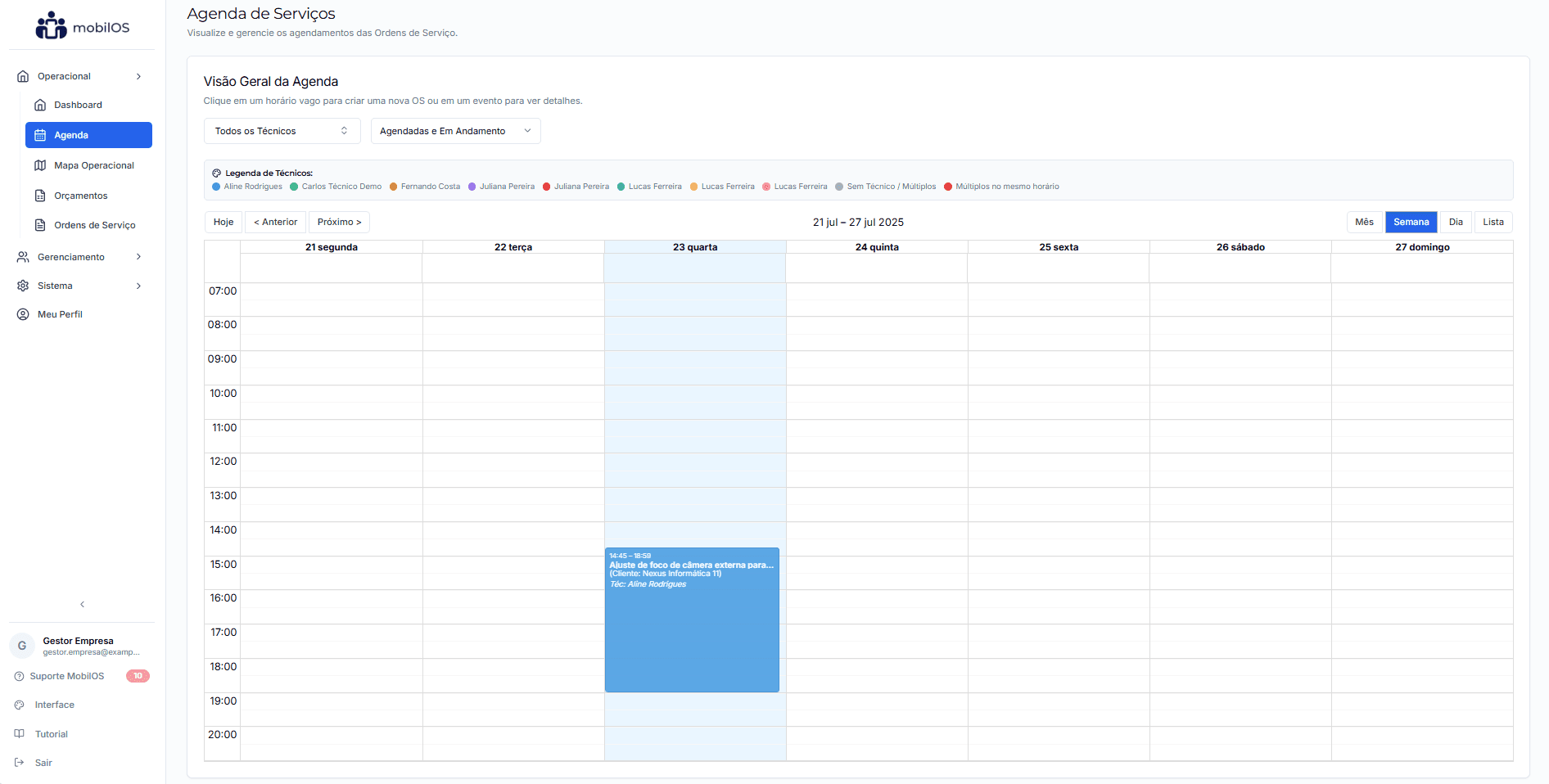 Visão geral da Agenda de Serviços no modo semanal.